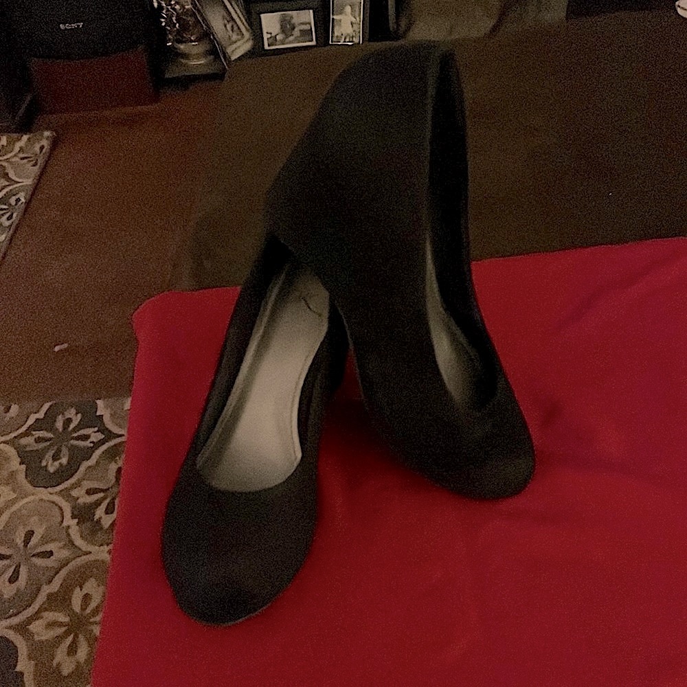 Black wedge heels 9 1/2